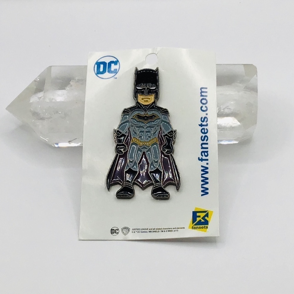 New Comic-Con 2017 Fansets Batman Pin Collectible DC Comics Hat Lapel Jacket